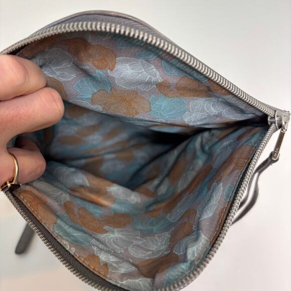 Hobo Adelle Gray Leather Foldover Crossbody Bag - Picture 4 of 9